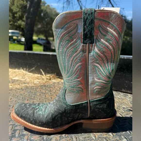 Ariat Women’s Futurity Dash Elephant Print and Pewter 6.5B - Picture 8 of 13